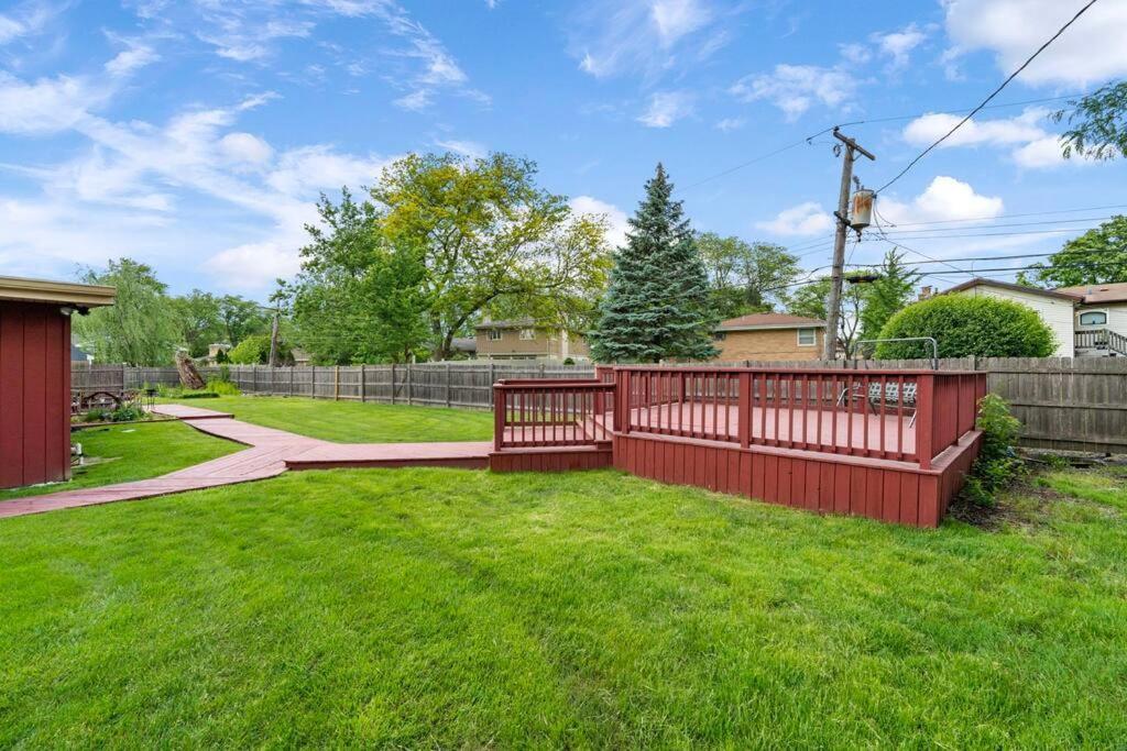 New Bensenville Home By O'Hare Airport With Indoor Pool, Sauna, And Arcade Extérieur photo