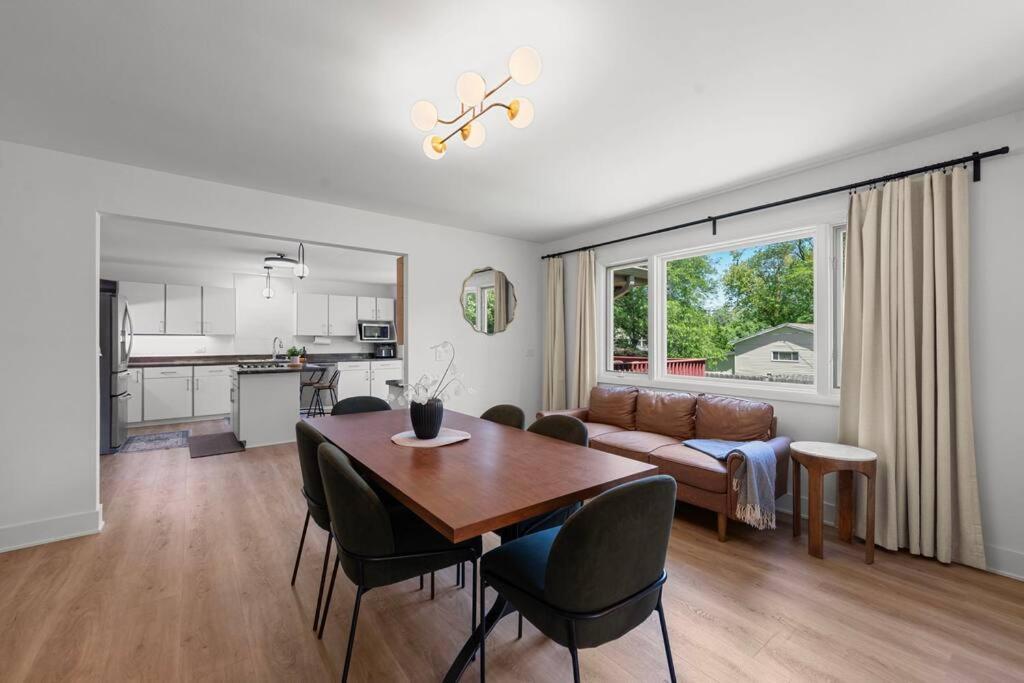 New Bensenville Home By O'Hare Airport With Indoor Pool, Sauna, And Arcade Extérieur photo