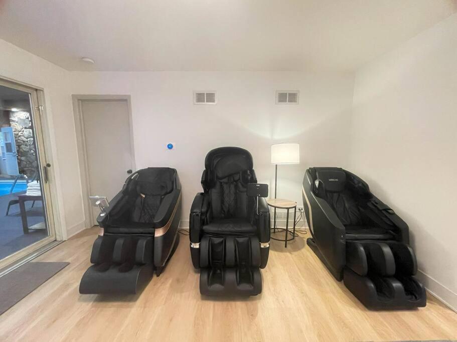 New Bensenville Home By O'Hare Airport With Indoor Pool, Sauna, And Arcade Extérieur photo
