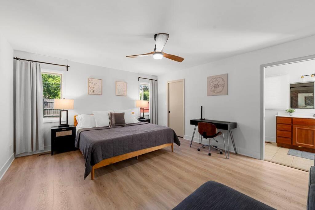 New Bensenville Home By O'Hare Airport With Indoor Pool, Sauna, And Arcade Extérieur photo