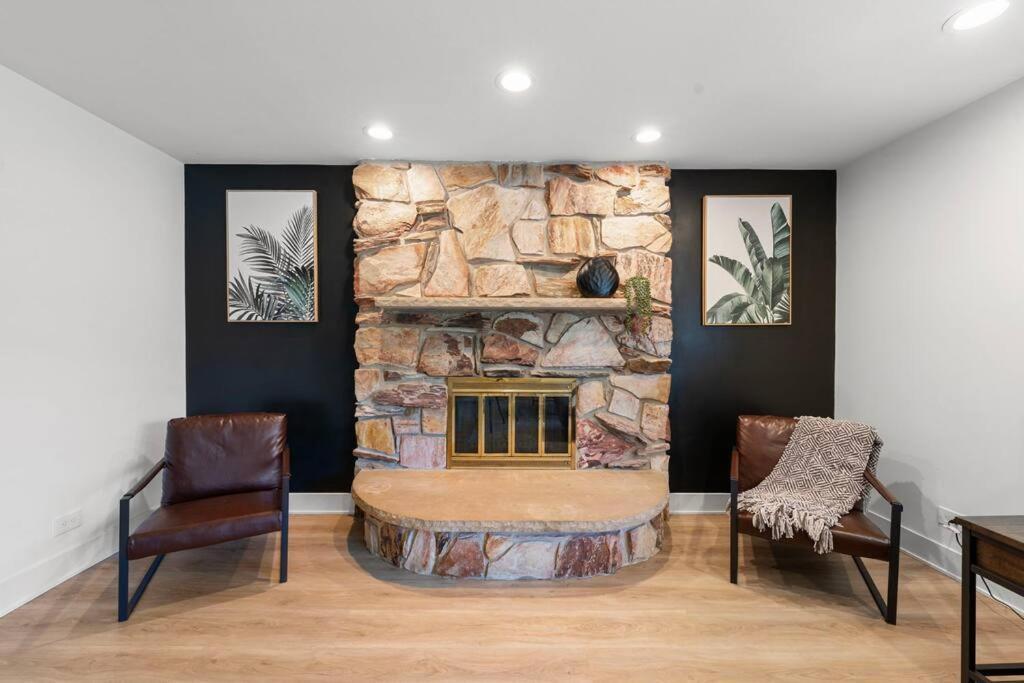 New Bensenville Home By O'Hare Airport With Indoor Pool, Sauna, And Arcade Extérieur photo