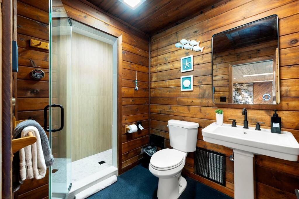 New Bensenville Home By O'Hare Airport With Indoor Pool, Sauna, And Arcade Extérieur photo
