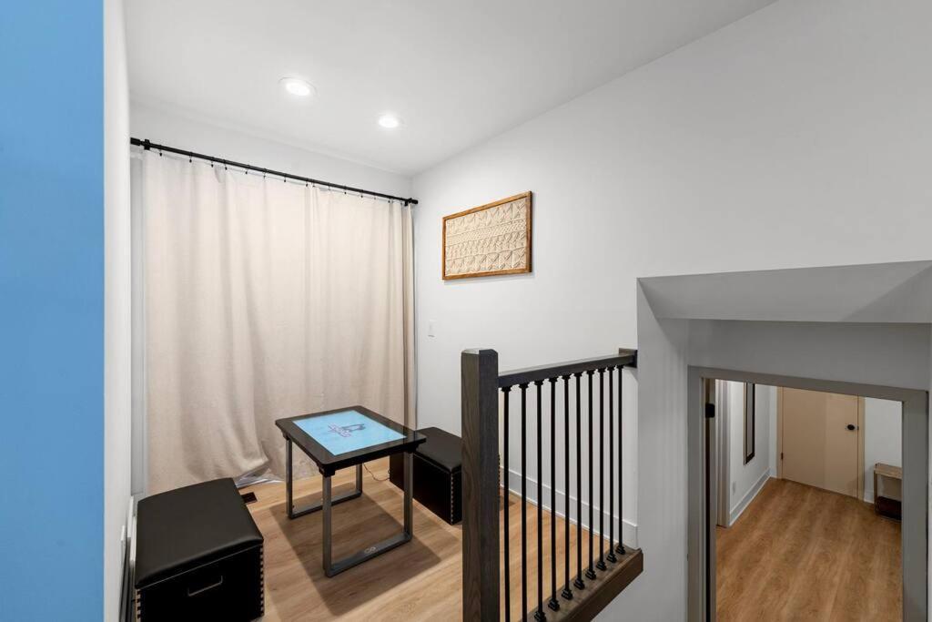 New Bensenville Home By O'Hare Airport With Indoor Pool, Sauna, And Arcade Extérieur photo