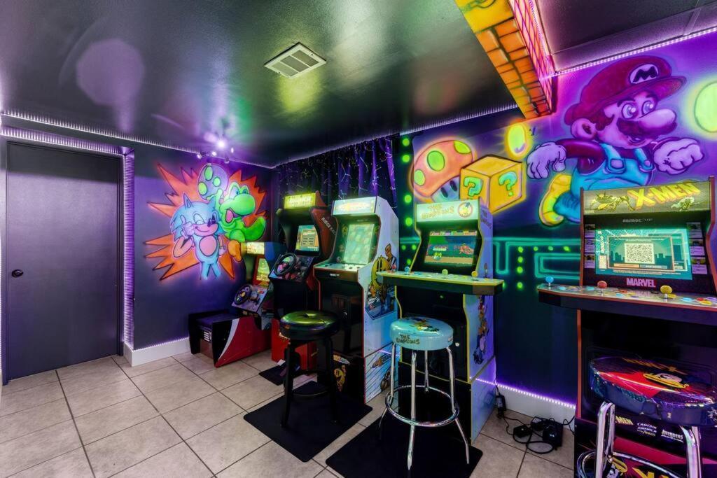 New Bensenville Home By O'Hare Airport With Indoor Pool, Sauna, And Arcade Extérieur photo