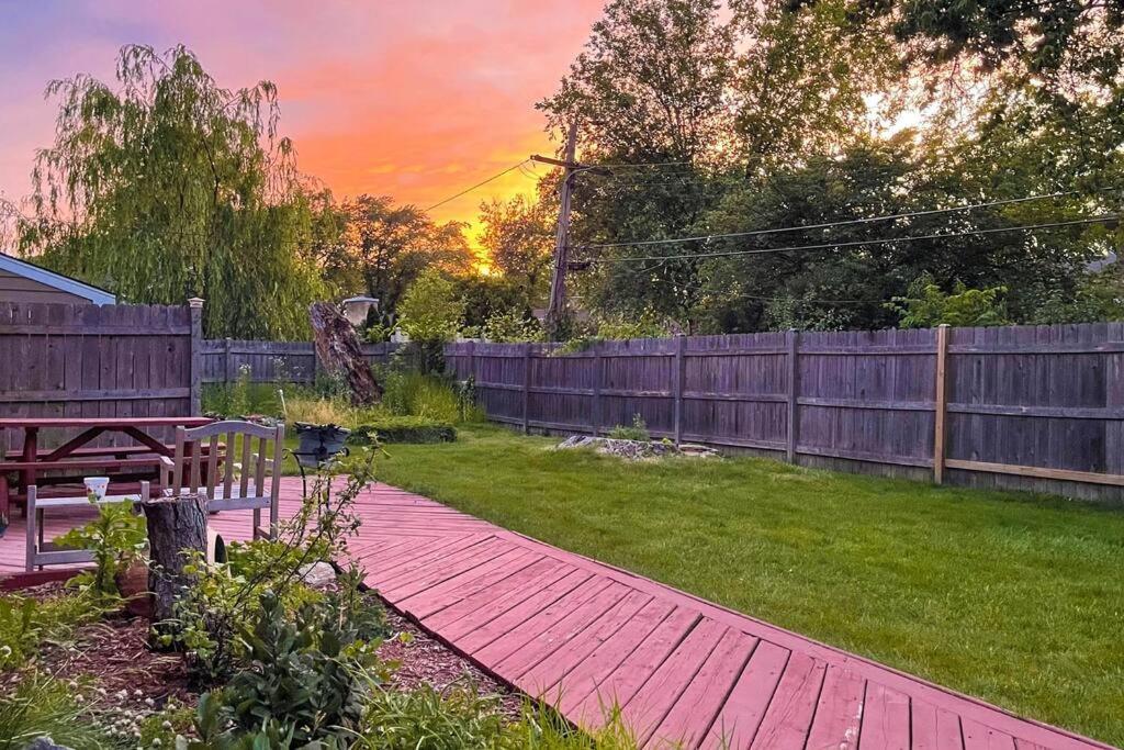 New Bensenville Home By O'Hare Airport With Indoor Pool, Sauna, And Arcade Extérieur photo