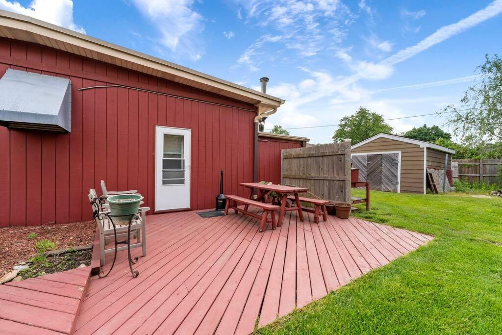 New Bensenville Home By O'Hare Airport With Indoor Pool, Sauna, And Arcade Extérieur photo